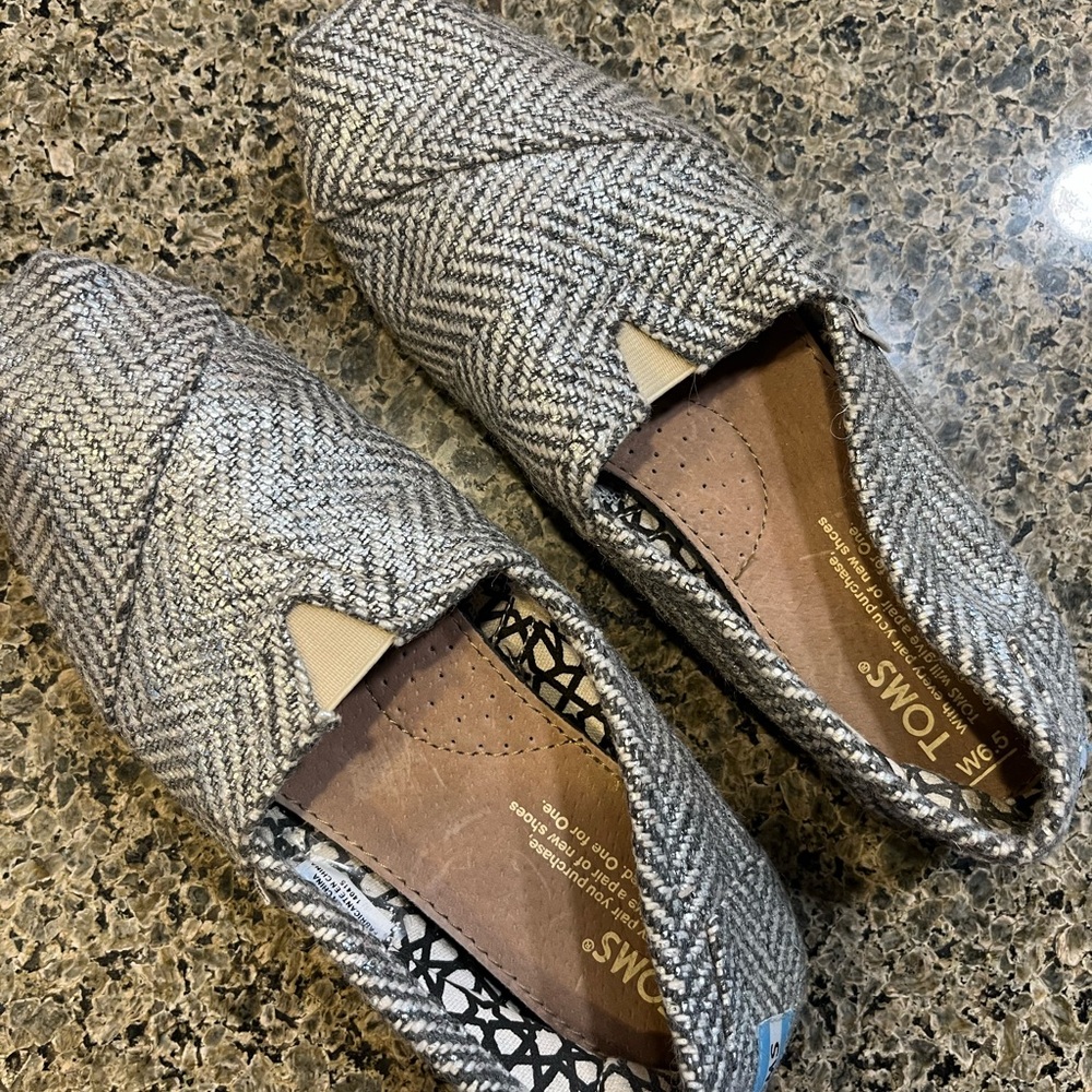 Toms Women's Herringbone Gray Loafers